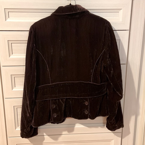 Vintage Velvet Brown Blazer—don’t freeze at the office! - Picture 2 of 5